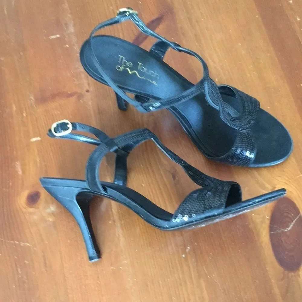Elegant Touch Of Nina Sequin Heels Size 9